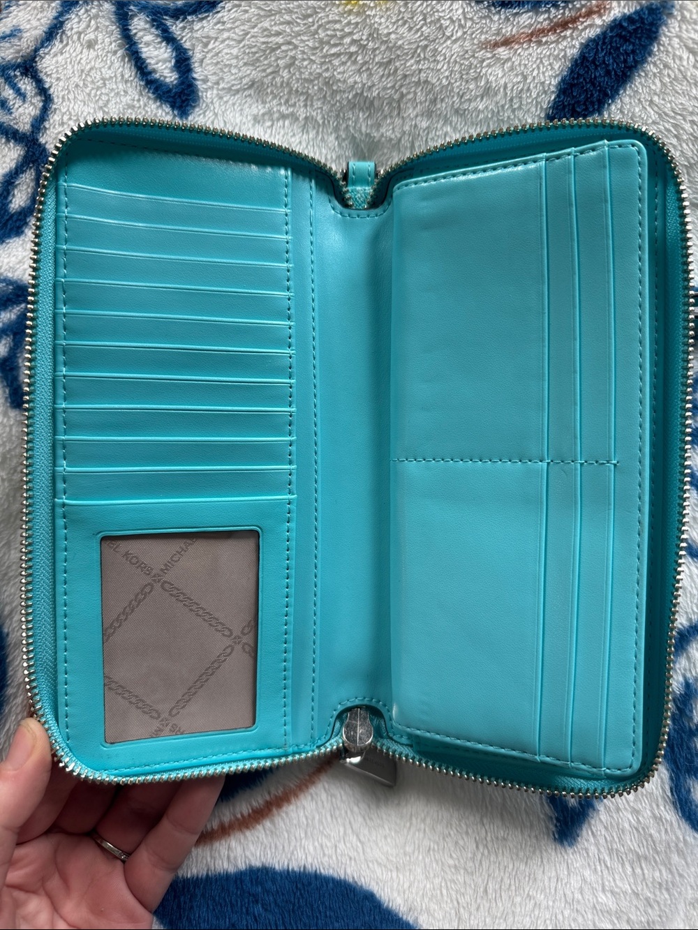 Michael Kors Wristlet/Wallet - Picture 3 of 10
